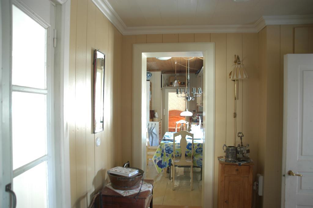 1800'S Townhouse Villa Loviisa Room photo